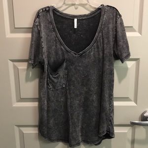 Grey acid washed tee